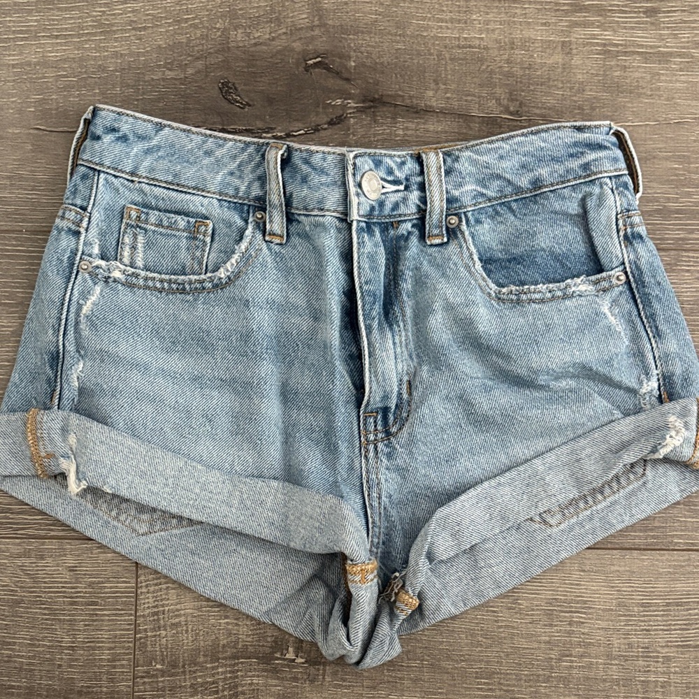 PacSun Mom Shorts | Size 25 | Light Wash Distressed